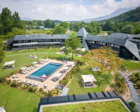Miura Hotels in Savoie