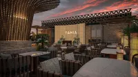 The Eliot Hotel & Banquet