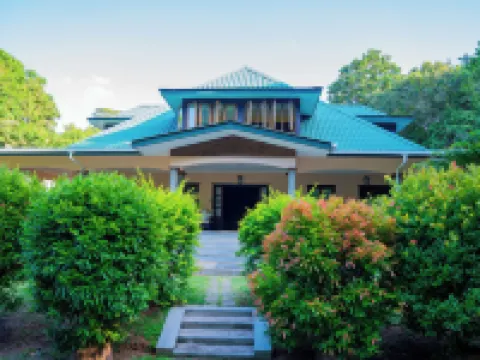 Pension Michel Villa Roche Bois โรงแรมในลาดิกิว