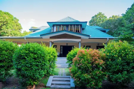 Pension Michel Villa Roche Bois Отели рядом с достопримечательностью «Анс Саурс Дарджент»