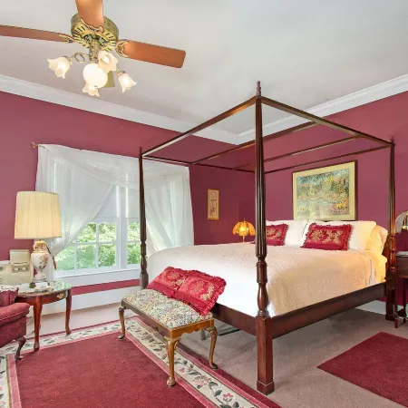 The Sautee Inn Bed & Breakfast