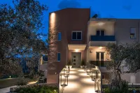 Luxury Villa Oasis 11 Bedrooms with Heated Pool