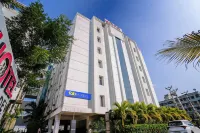 FabHotel Prime D Dev - Nr Vijayawada Club 군투르 호텔