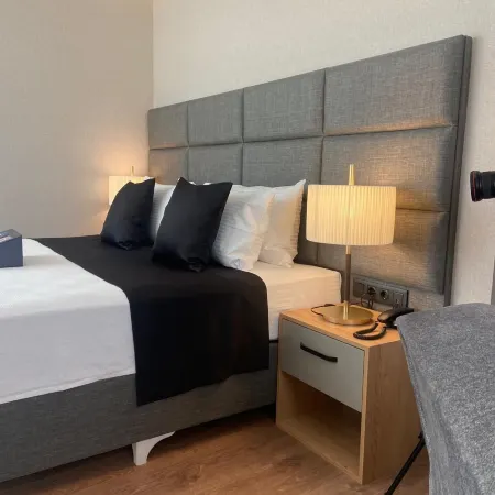 Brand Business Hotel Отели в г. Чорлу