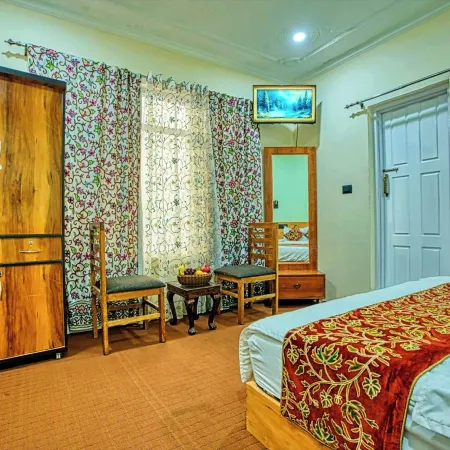Anjeer villa