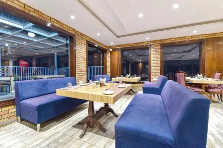 FabHotel Green Acres