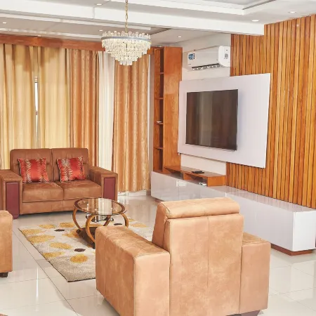 Luxe Guest House