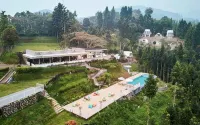 Luxcamp Bukit Damar - Puncak by Horison Hotels in Megamendung