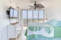 2b/2b Beachfront Oceanview with POOL