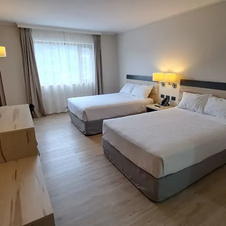 Hotel Diego de Almagro Castro