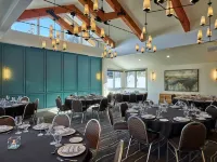 Stonebridge Inn Hotels in Pitkin County