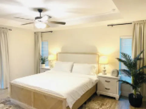 靜享之旅：礦物溫泉配有恆溫泳池的豪華度假屋