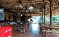 Arusliar Adventures Hotels in Cikidang