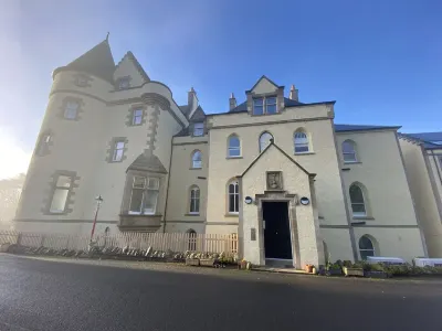 Venlaw Castle, 2 bed apartment, pet friendly Hotels in 