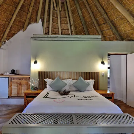 Warthogs Bush Lodge