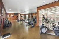 Best Western Plus Atrium Inn - Gym