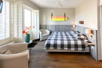 Beautiful studio with balcony and sea view Hotels near Racesquare Circuit Zandvoort