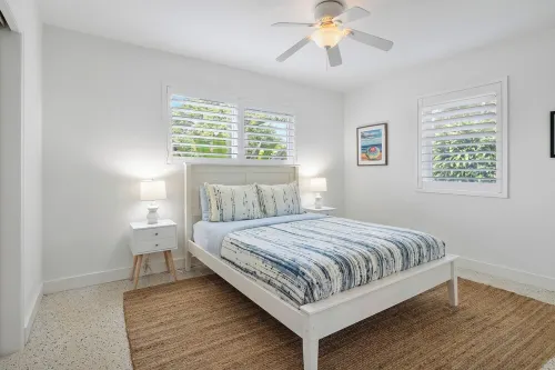 Charming 3-bedroom house in West Palm Beach with Pool and Hottub