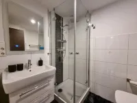 Modern luxury apartment in Cologne with parking space