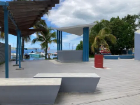 Sunny Flamboyan Boqueron, 3 bdr/2 bath house w/pool, sleeps 11