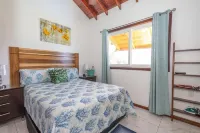 Apartment in West Bay