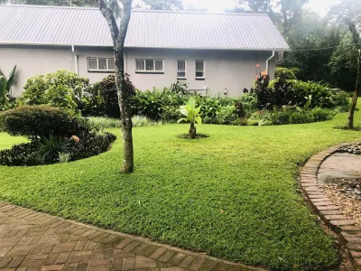 Cosy Family Home in glen Lorne