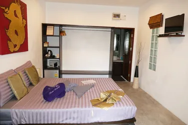 รูปภาพของ2 Bedrooms Villa, in Zen Tropical Garden.Swimming pool; Jacuzzi. Beach 500m.