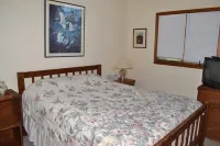 Fiddler Bay #6 - Lighthouse Views & Shared Pier