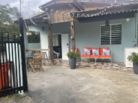 4 min walk to corcega beach or just relax in the jacuzzi!!