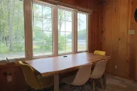 Lake front cottage with beach & dock (Pet-Friendly