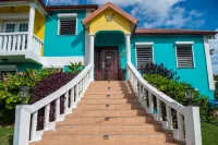 Spacious Caribbean escape for family and friends