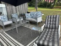 Waterfront Cabin: beach, hot tub, kayaks & panoramic lake views