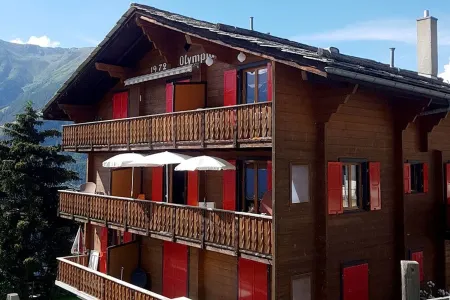 Apartment with a dream view of the panorama of the four-thousand-meter peaks Отели в г. Грэхен