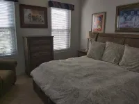 Charming , Comfortable  Cottage Near Amenities