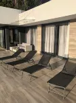 New building above the roofs of Calheta, absolute privacy with a heatable pool