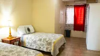 The Hamlet Suites - Bright and spacious Studio Apartment 1 Hotels in 
