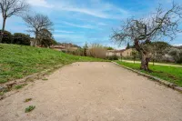 Superb apartment with swimming pool