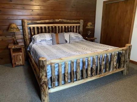 Six Bedroom Lakefront Home on Houghton Lake