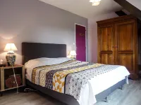 House by the sea and in the countryside Hotels in Saint-Germain-sur-Ay
