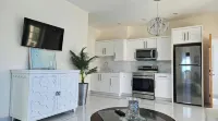 OCEAN SEACRET Luxurious views, Gated safe pool near Grace Bay beach PRIVATE CHEF