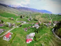 Monte Crai, your comfy nest in Transylvania, surrounded by mountains Hotels in Sirnea