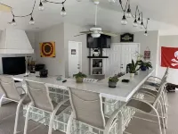 The Pirate's Cove! Hotels in Medulla