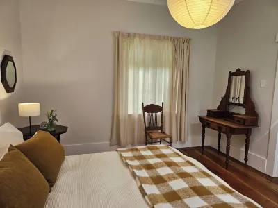 Character home in inner city, Awesome location near FMG Stadium and Seddon Park Hotel a Frankton