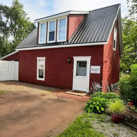 Renovated historical barn in Malpeque.. close to several beaches and Cabot Park.