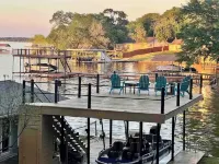 Family friendly Wisdom Tree Lake House Payne Springs住宿飯店