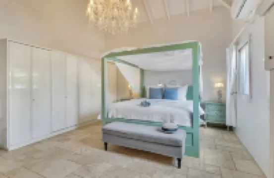 Caribbean Lofts Villa - Waterfront with private pool and dock Hotels in 