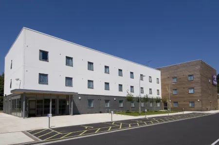 Premier Inn Ashford (Eureka Leisure Park) Отели рядом с достопримечательностью «St Peter & St Paul Church»