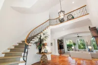 Luxury Home, Private Homesite with Pool, Easy Walk to Beach!!