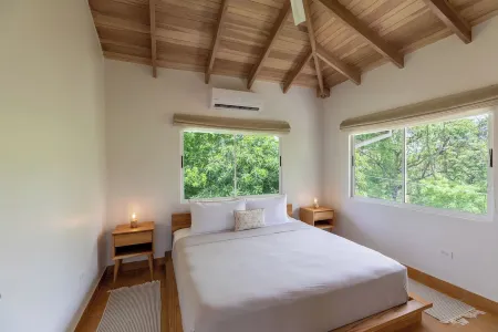 Enjoy your sunsets at this Ocean View Apt