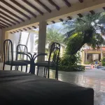 Beautiful big house, near restaurants, unicentro, jardín plaza and more. - บังกะโล